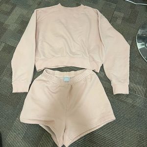 Aritzia set